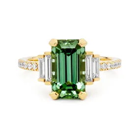 18ct Yellow Gold Green Tourmaline & Diamond Ring