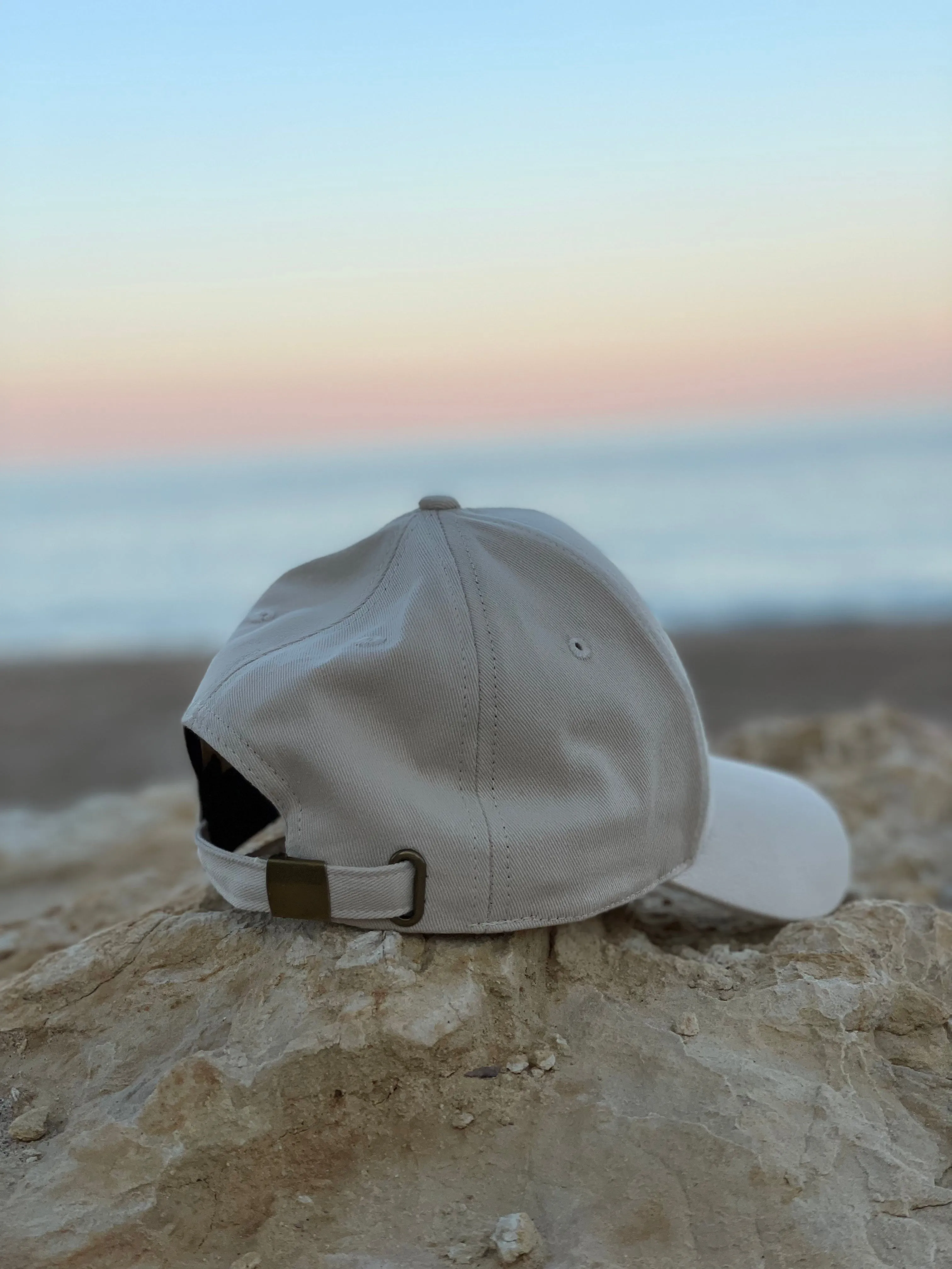 Cap • Sand