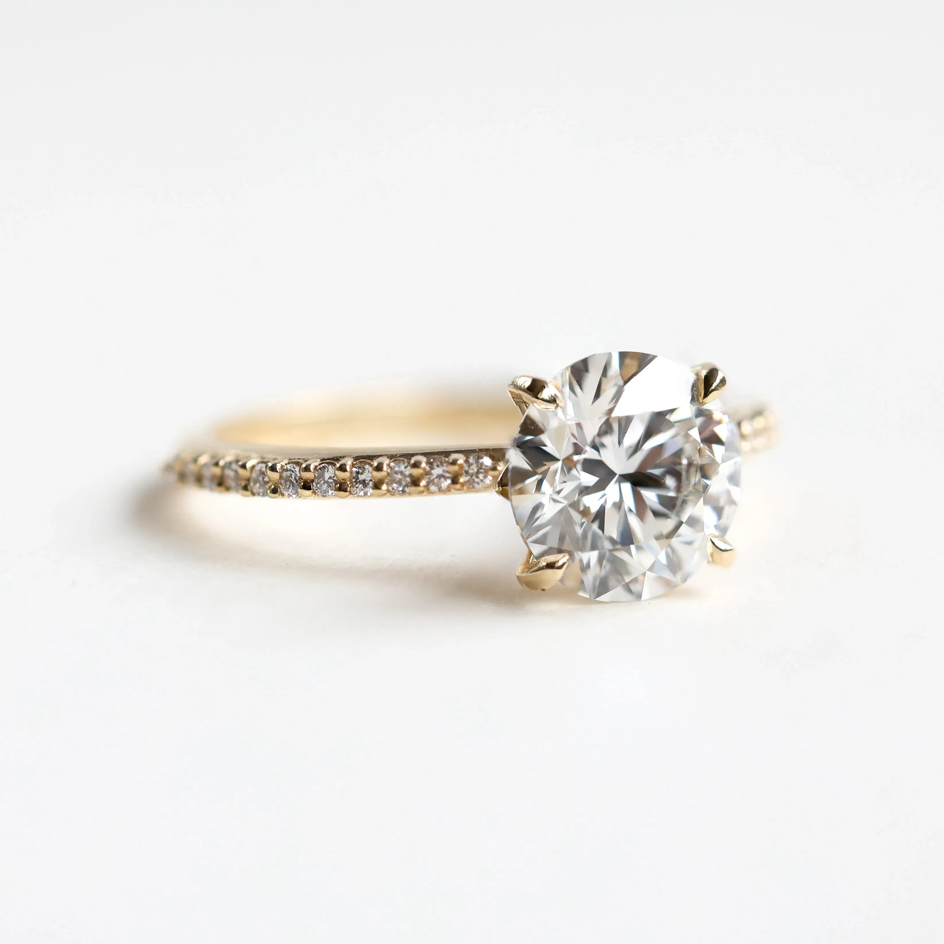 Fiamma 2Ct Round Diamond Ring