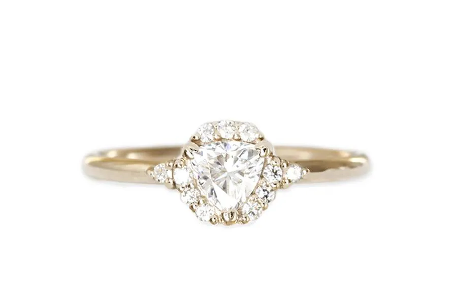 Isobel Halo Diamond Ring