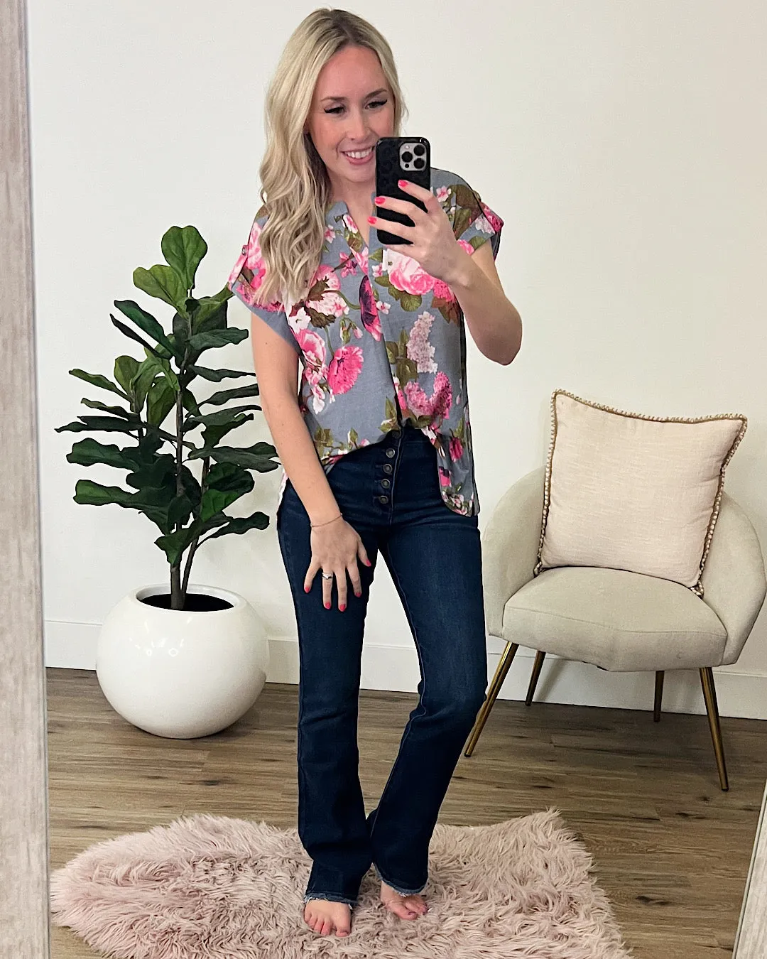 Lizzie Notched Neck Floral Top - Gray & Pink