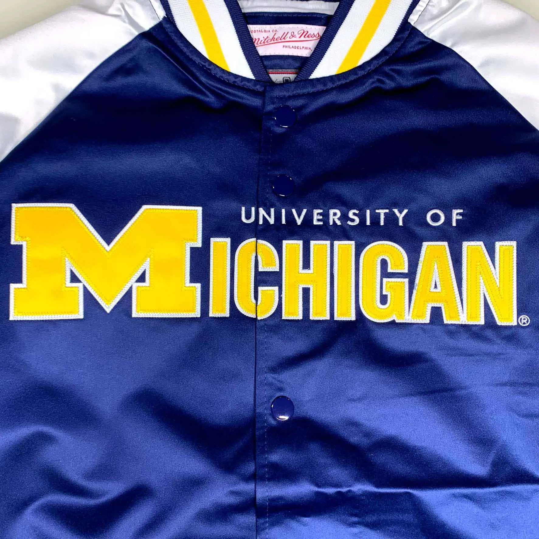 Mitchell & Ness University Of Michigan Primetime LW Satin Jacket (Navy)